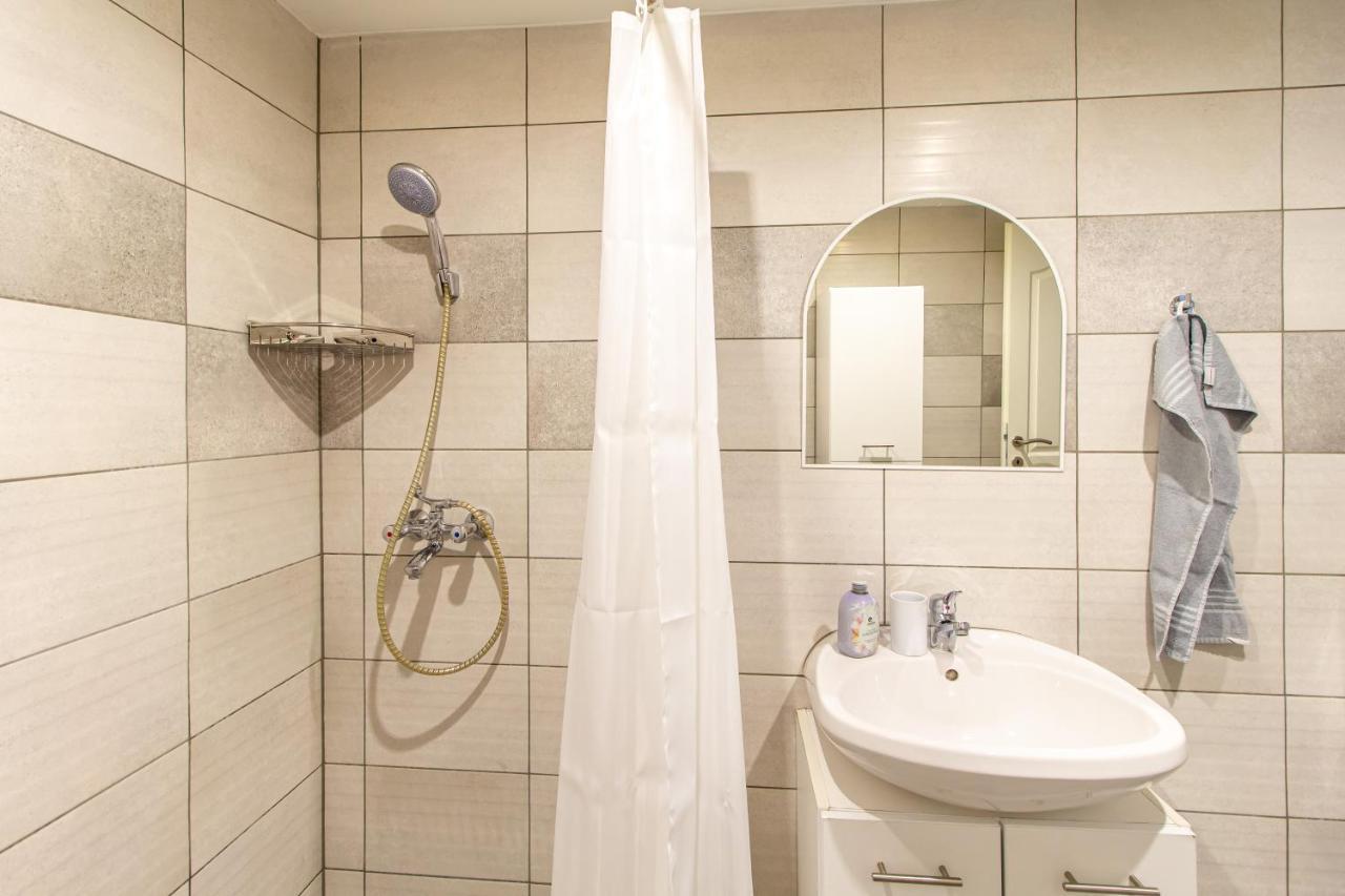 Deli Terasz A Apartman Free Parking, Self-Check-In Anytime Győr Exteriör bild